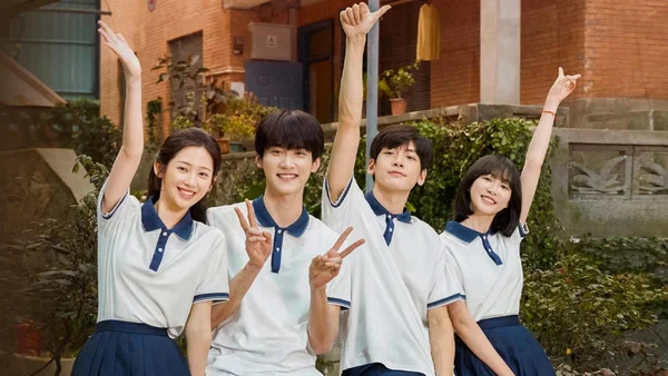 Dưới Tán Cây Có Ngôi Nhà Mái Đỏ (Always Home)